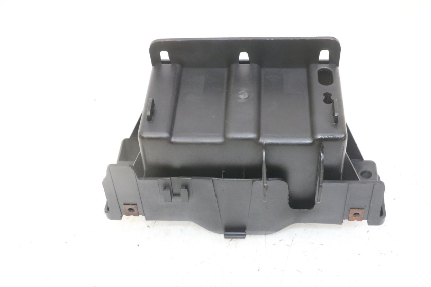 photo de BATTERY BOX PIAGGIO SUPER LX 125 (2000 - 2003)