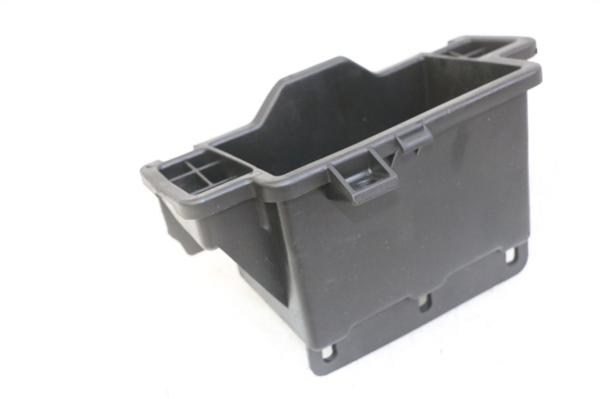 photo de BATTERY BOX PIAGGIO SUPER LX 125 (2000 - 2003)