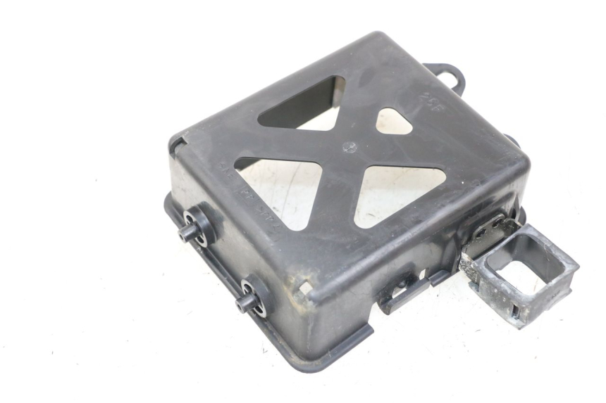 photo de BATTERY BOX SUZUKI VL INTRUDER 125 (2004 - 2007)