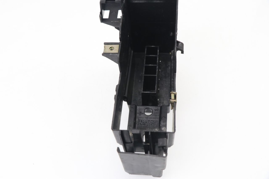 photo de BATTERY BOX PEUGEOT TREKKER TKR 50 (2005 - 2014)