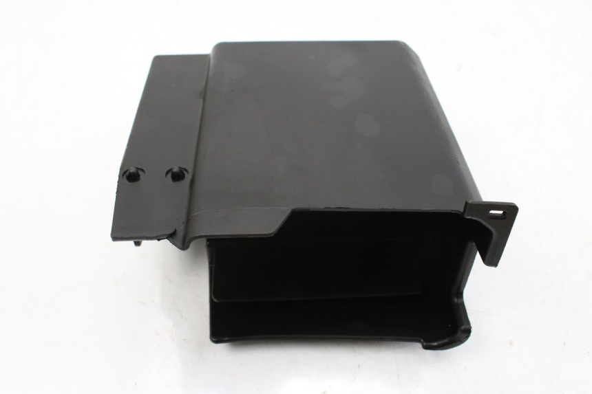 photo de BATTERY TRAY PIAGGIO VESPA GTS IGET ABS 125 (2017 - 2023)