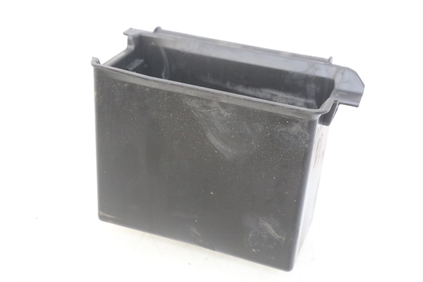 photo de BATTERY TRAY PIAGGIO VESPA PRIMAVERA 2T 50 (2013 - 2018)