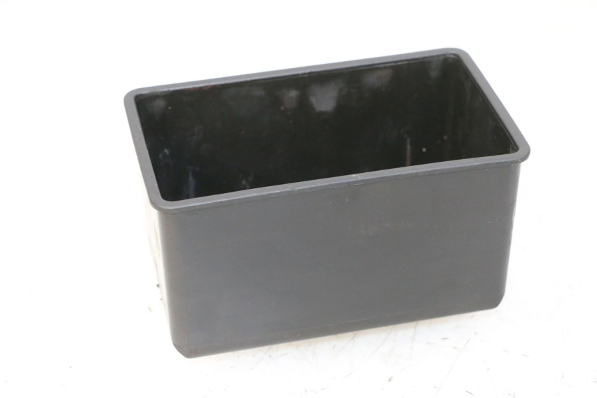 photo de BATTERY TRAY PIAGGIO VESPA S 2T 50 (2007 - 2014)