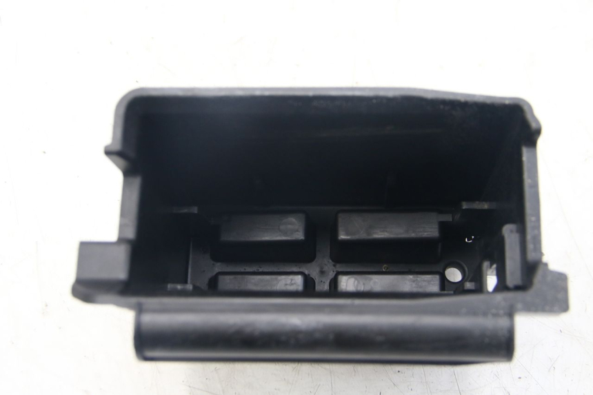 photo de BATTERY TRAY PIAGGIO VESPA SPRINT 2T 50 (2014 - 2018)