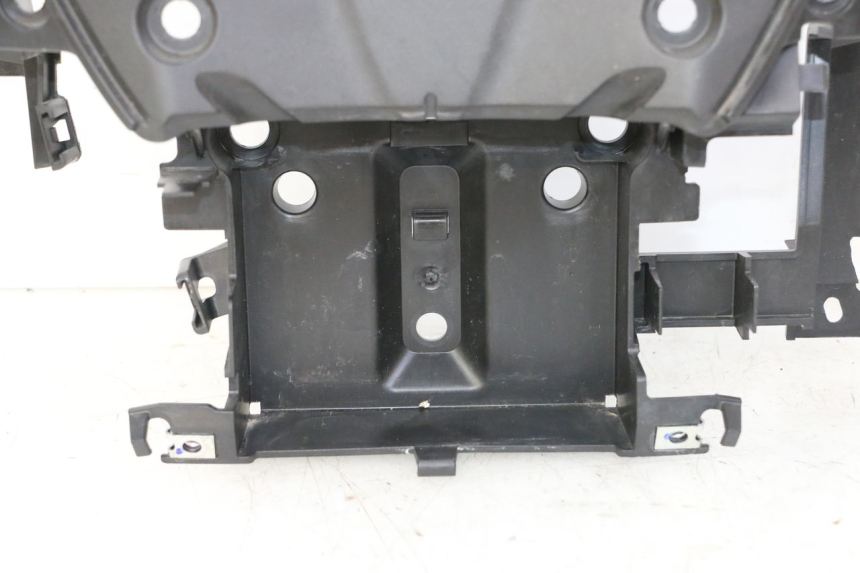 photo de BATTERY BOX YAMAHA XMAX X-MAX 125 (2021 - 2025)