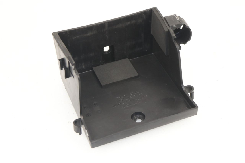 photo de BATTERY BOX KYMCO XCITING 500 (2007 - 2010)