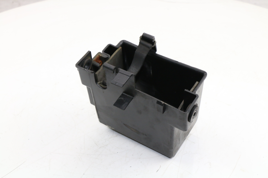 photo de BATTERY BOX YAMAHA FZX FAZER 750 (1987 - 1998)