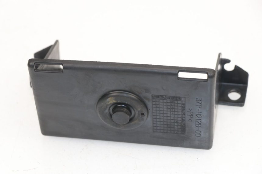 photo de BATTERY TRAY YAMAHA X-MAX XMAX 125 (2010 - 2014)