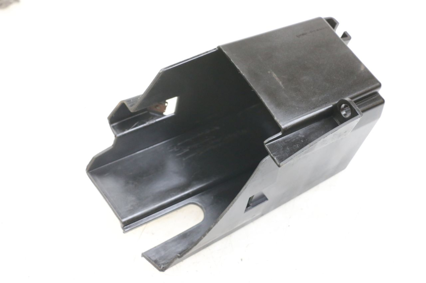 photo de BATTERY TRAY YAMAHA XMAX X-MAX 125 (2006 - 2009)