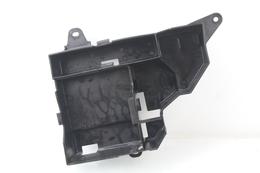 photo de BATTERY BOX YAMAHA YBR 125 (2007 - 2009)