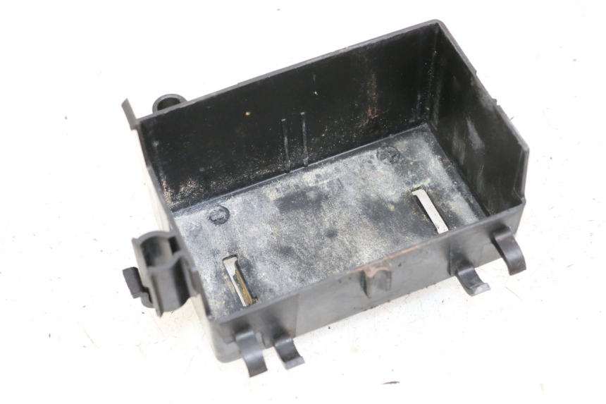 photo de BATTERY BOX YAMAHA YE ZEST 50 (1992 - 1998)