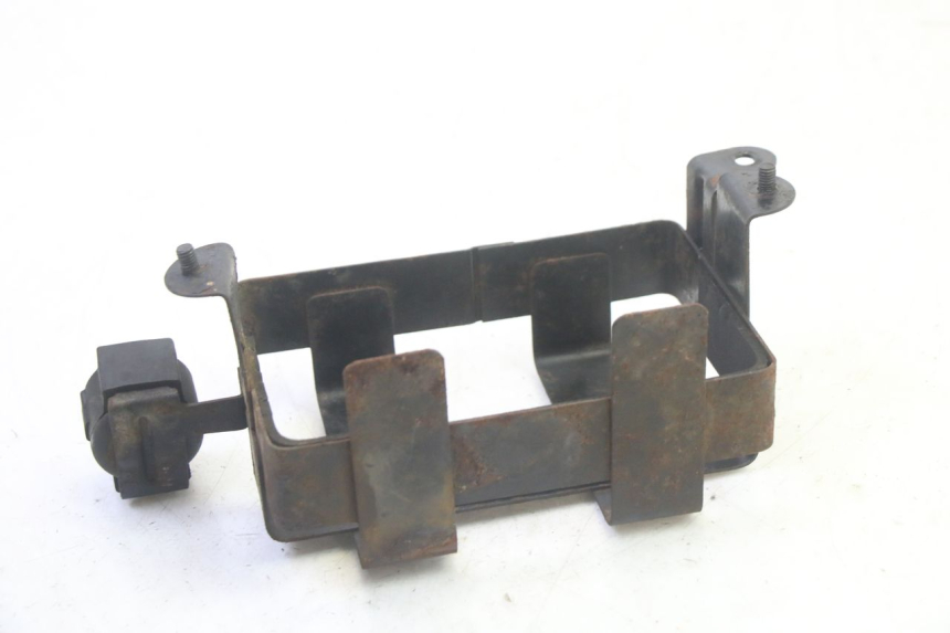 photo de BATTERY BOX KYMCO ZING 125 (1997 - 2003) - Zoom on usage condition