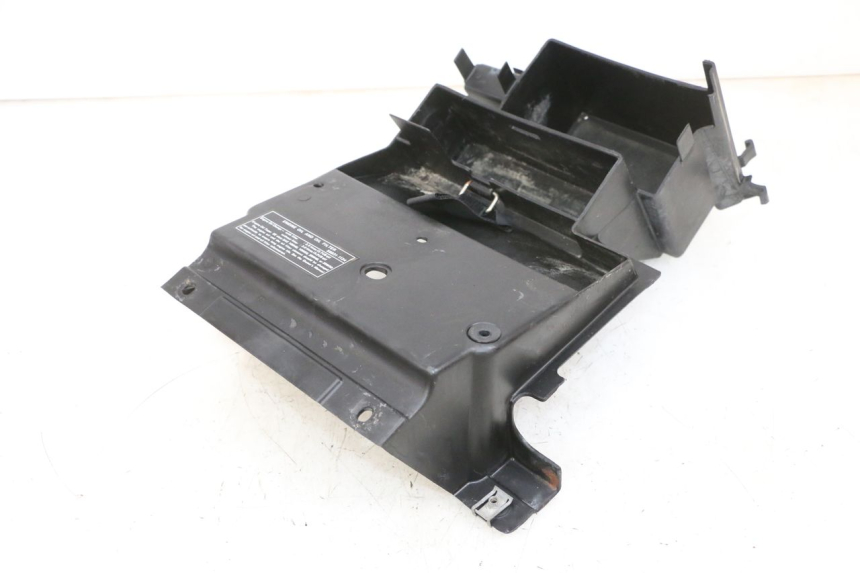 photo de BATTERY BOX KAWASAKI ZR 7 750 (1999 - 2001) - Fixing points details