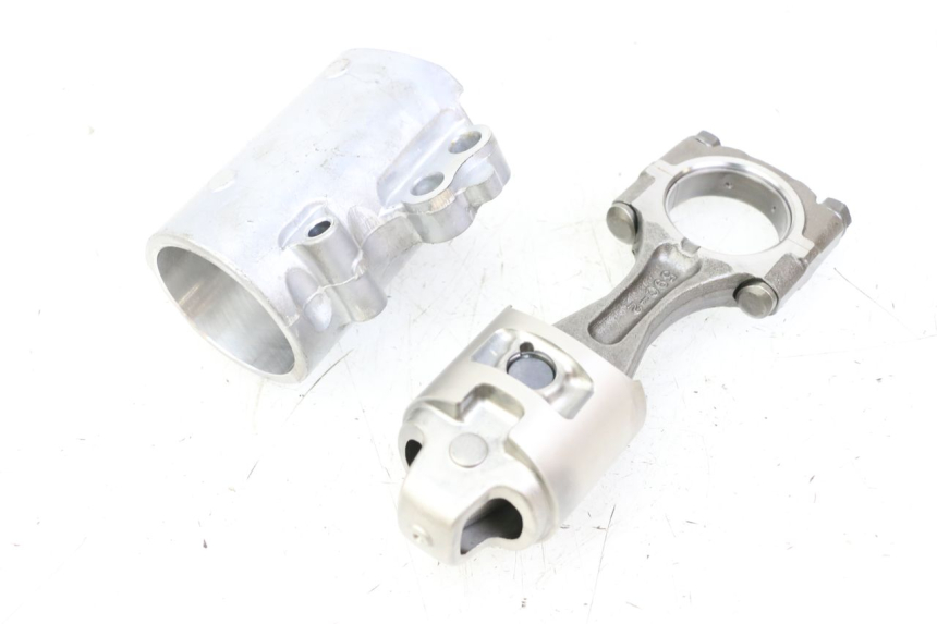 photo de ENGINE MOUNT YAMAHA YP T-MAX TMAX 530 (2017 - 2020)