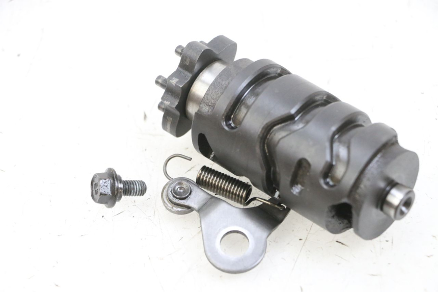 photo de DRUM SHAFT GEAR YAMAHA TTR 125 (2000 - 2020) - Technical close-up