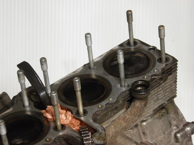 photo de CRANKCASE SUZUKI GSF N BANDIT 600 (1996 - 1999)