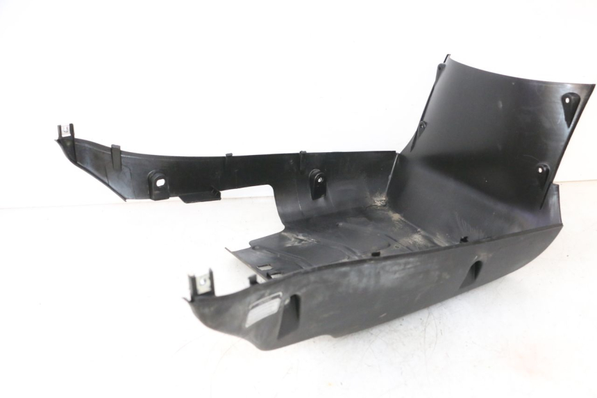 photo de LOWER FAIRING KYMCO AGILITY 4T 50 (2018 - 2022) - Alternative perspective