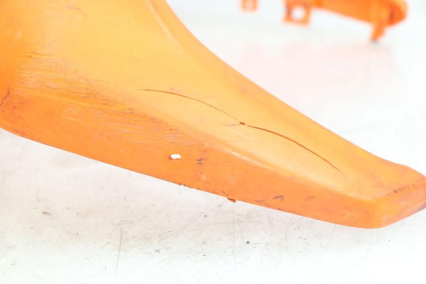 photo de LOWER PART OF THE BODY KYMCO AGILITY NAKED RENOUVO 2T 50 (2011 - 2018)