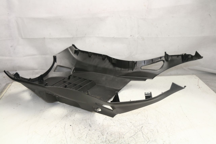photo de BELLY PANEL APRILIA ATLANTIC S 125 (2010 - 2013)