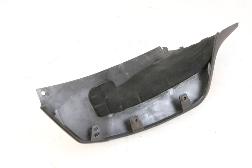 photo de REAR RIGHT BELLY PANEL SUZUKI BURGMAN 650 (2013 - 2020)