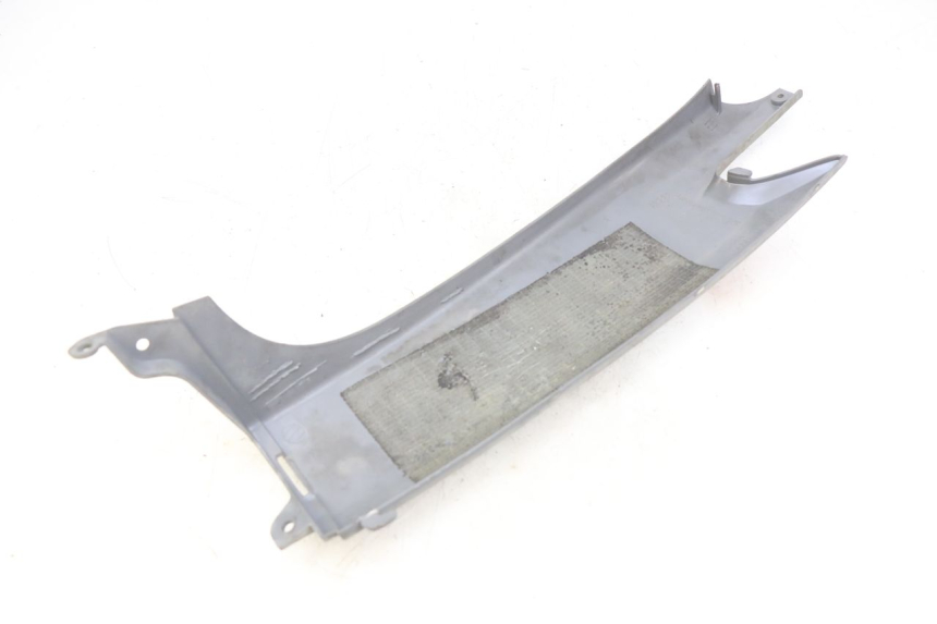 photo de RIGHT REAR LOWER FAIRING HONDA FES PANTHEON 2T 125 (1998 - 2002)