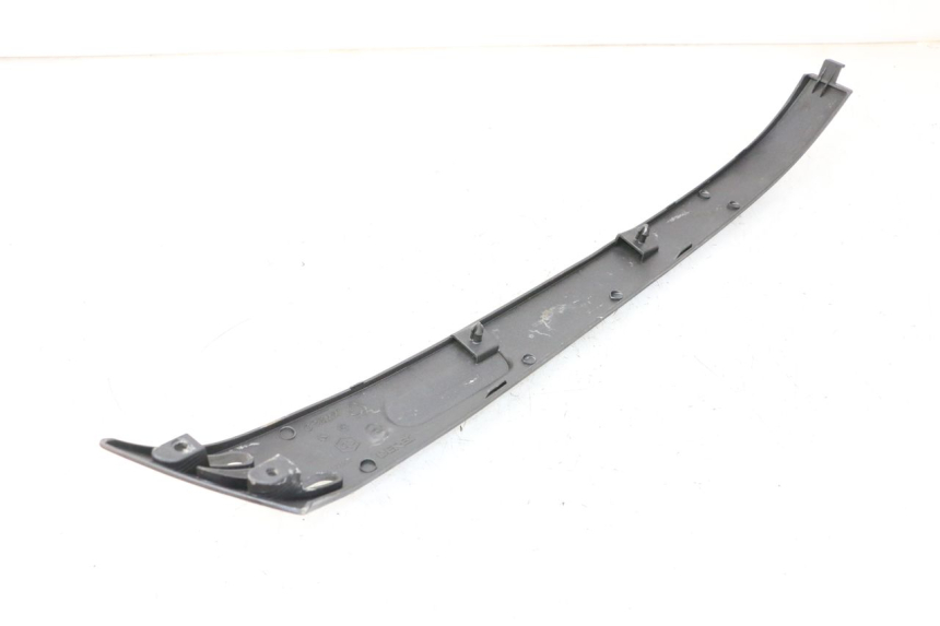 photo de REAR RIGHT BELLY PANEL PIAGGIO LXV 4T 50 (2009 - 2013)