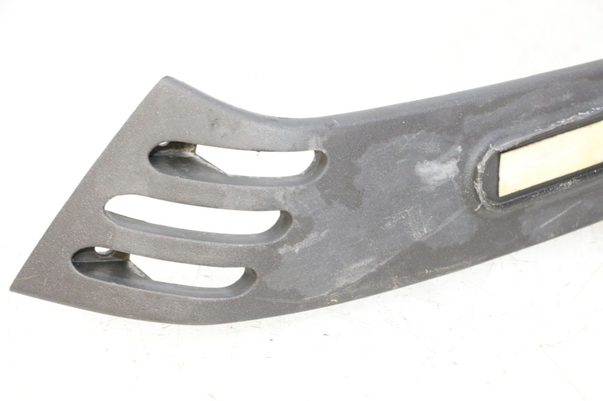photo de REAR RIGHT BELLY PANEL PIAGGIO LXV 4T 50 (2009 - 2013)
