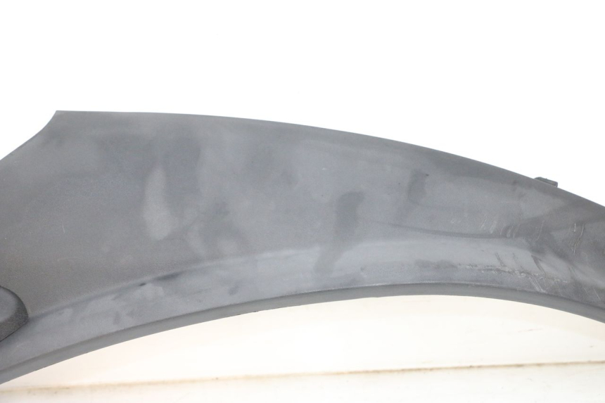 photo de REAR RIGHT BELLY PANEL PIAGGIO MP3 RL 250 (2007 - 2010) - Markings and original references