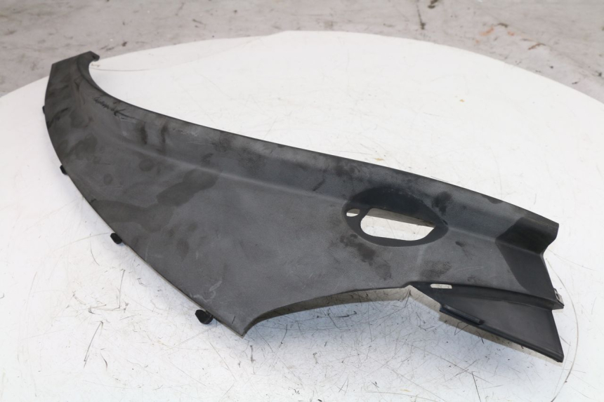 photo de REAR RIGHT BELLY PANEL PIAGGIO MP3 LT 400 (2007 - 2012)