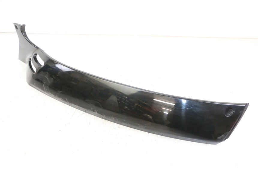 photo de REAR RIGHT BELLY PANEL PIAGGIO VESPA GRANTURISMO 200 (2004 - 2005)