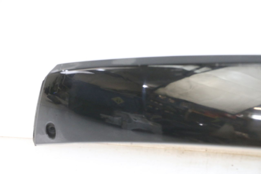 photo de REAR RIGHT BELLY PANEL PIAGGIO VESPA GRANTURISMO 200 (2004 - 2005)