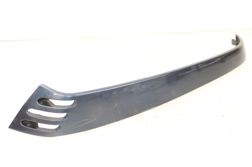 photo de REAR RIGHT BELLY PANEL PIAGGIO VESPA LX 150 (2005 - 2013)