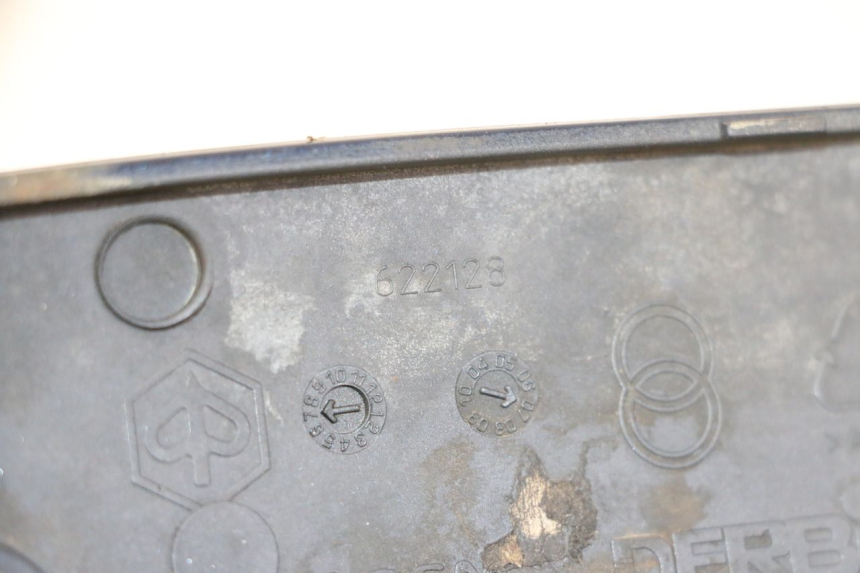 photo de REAR RIGHT BELLY PANEL PIAGGIO VESPA LX 150 (2005 - 2013)