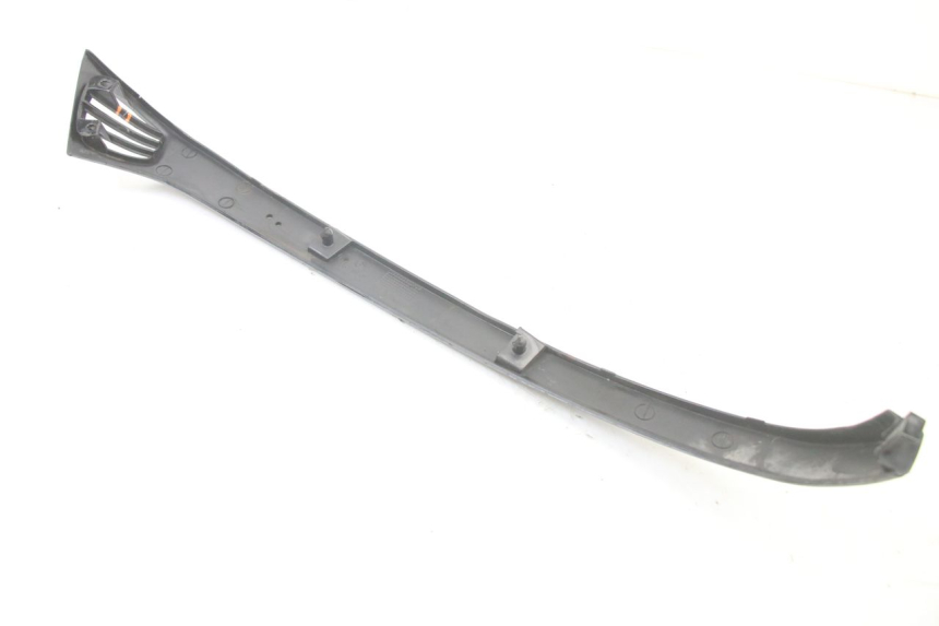 photo de RIGHT REAR LOWER FAIRING PIAGGIO VESPA LX 2T 50 (2005 - 2013)