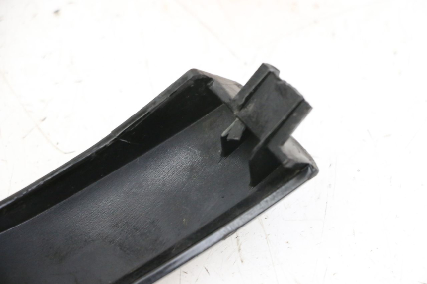 photo de RIGHT REAR LOWER FAIRING PIAGGIO VESPA S 2T 50 (2007 - 2014)