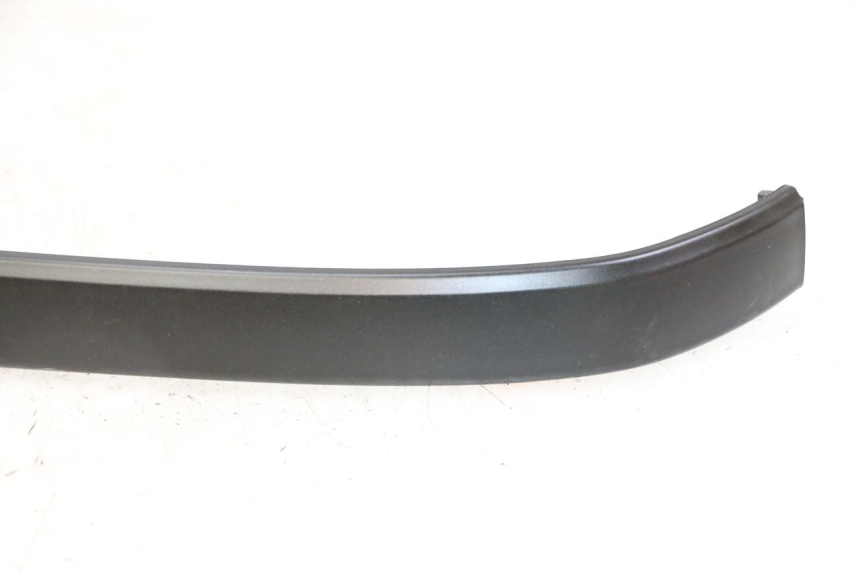 photo de RIGHT REAR LOWER FAIRING PIAGGIO VESPA S 2T 50 (2007 - 2014)