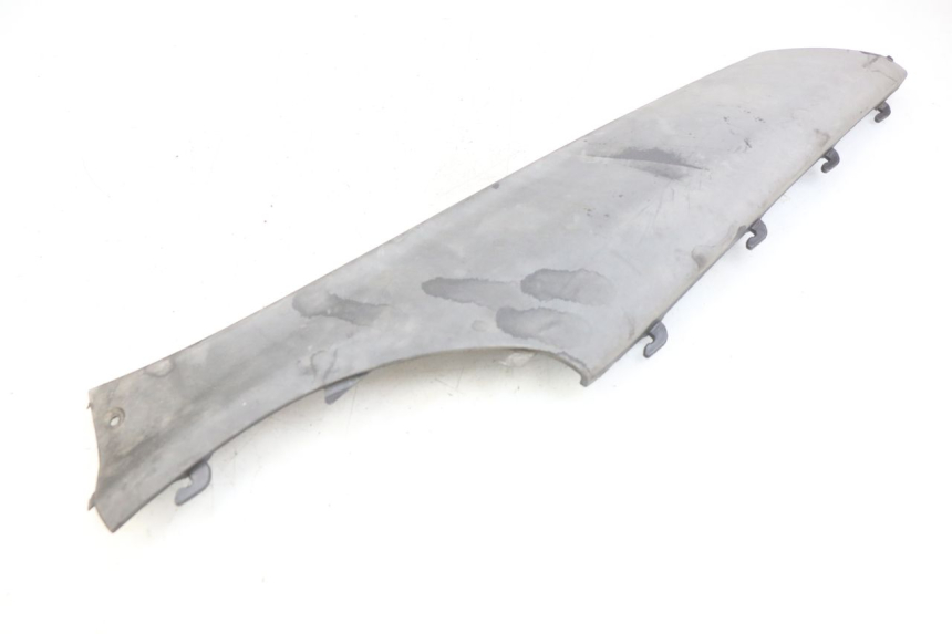 photo de RIGHT REAR LOWER FAIRING PIAGGIO X9 125 (2000 - 2003)