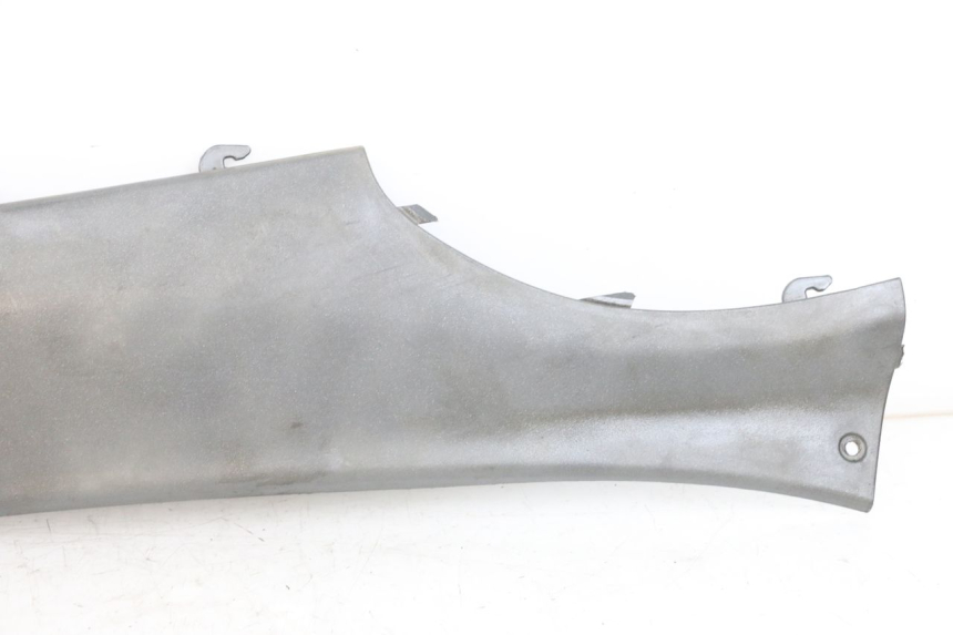 photo de RIGHT REAR LOWER FAIRING PIAGGIO X9 125 (2000 - 2003)