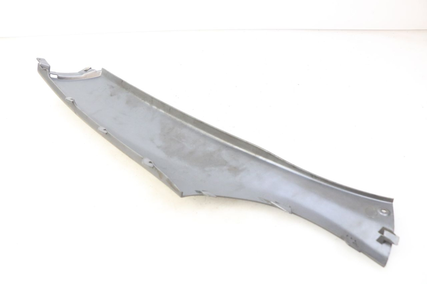 photo de RIGHT REAR LOWER FAIRING PIAGGIO X9 EVOLUTION 125 (2003 - 2007)