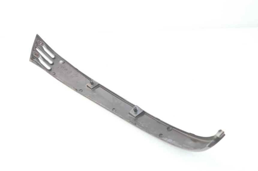 photo de REAR RIGHT BELLY PANEL PIAGGIO VESPA LX IE 125 (2010 - 2012)