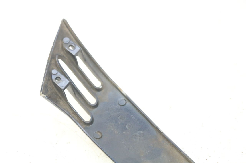 photo de RIGHT REAR LOWER FAIRING PIAGGIO VESPA LXV 125 (2006 - 2009)