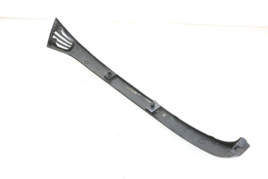 photo de RIGHT REAR LOWER FAIRING PIAGGIO VESPA S 2T 50 (2007 - 2014)