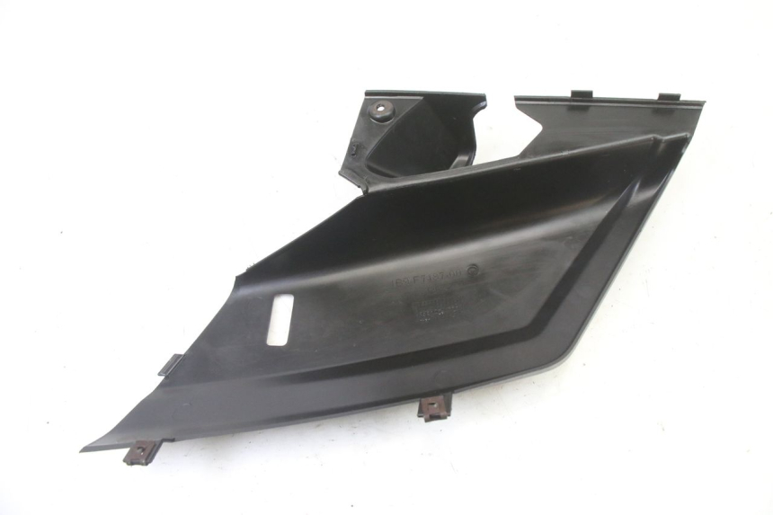 photo de REAR RIGHT BELLY PANEL YAMAHA XMAX X-MAX 125 (2006 - 2009)