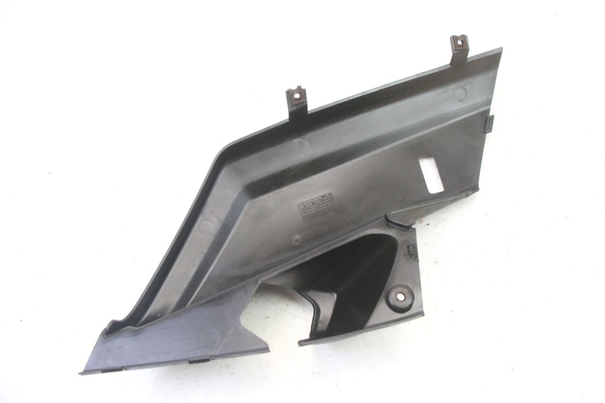 photo de REAR RIGHT BELLY PANEL YAMAHA XMAX X-MAX 125 (2006 - 2009)