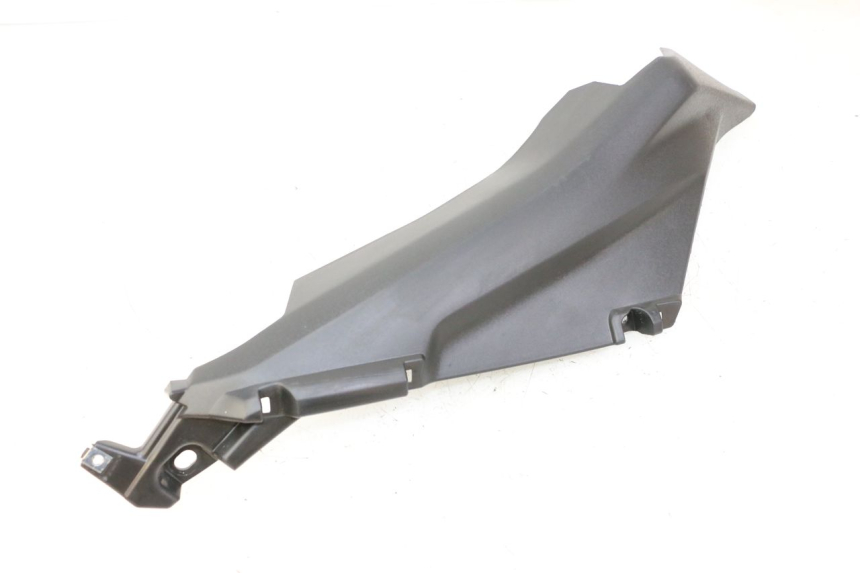 photo de REAR RIGHT BELLY PANEL YAMAHA XMAX X-MAX 125 (2021 - 2025)