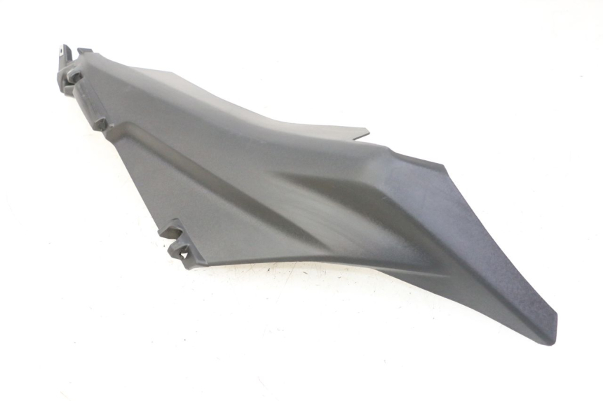 photo de REAR RIGHT BELLY PANEL YAMAHA XMAX X-MAX 125 (2021 - 2025)
