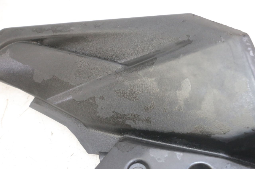 photo de REAR RIGHT BELLY PANEL YAMAHA YP X-MAX XMAX 400 (2014 - 2017)