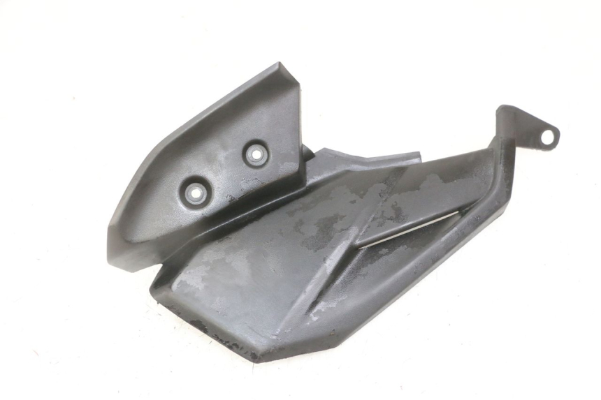 photo de REAR RIGHT BELLY PANEL YAMAHA YP X-MAX XMAX 400 (2014 - 2017)