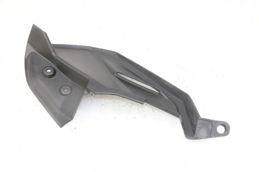 photo de REAR RIGHT BELLY PANEL YAMAHA YP X-MAX XMAX 400 (2014 - 2017)