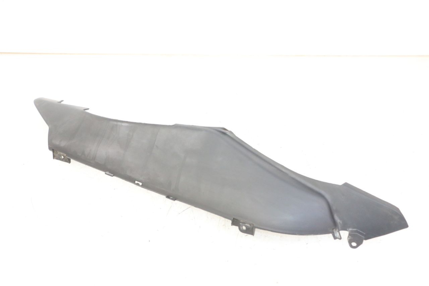 photo de REAR LEFT BELLY PANEL GILERA NEXUS 300 (2008 - 2013)